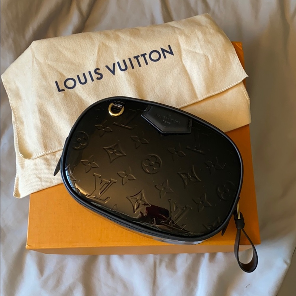 AUTHENTIC LOUIS VUITTON BELTBAG MV NOIR *NWT*